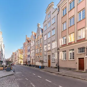 https://downtown-apartments-old-town-baltus.gdanskhotel.org